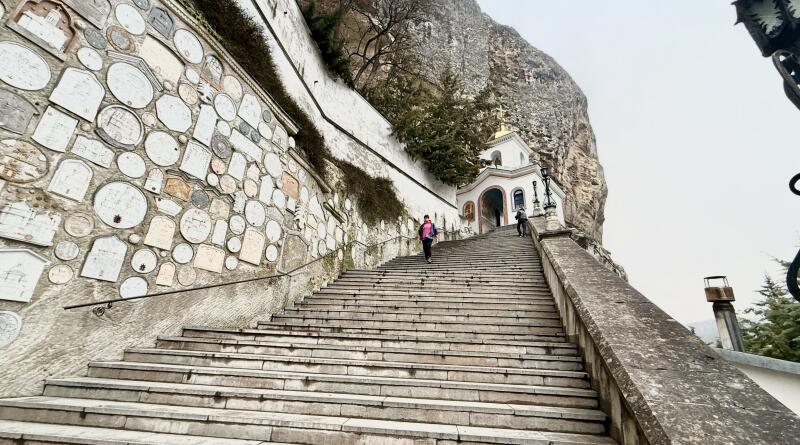 Фото Бахчисарай. Крымское Ханство и пещерный город Чуфут-Кале - вид 29