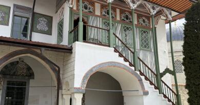 Бахчисарай. Крымское Ханство и пещерный город Чуфут-Кале — фото 24