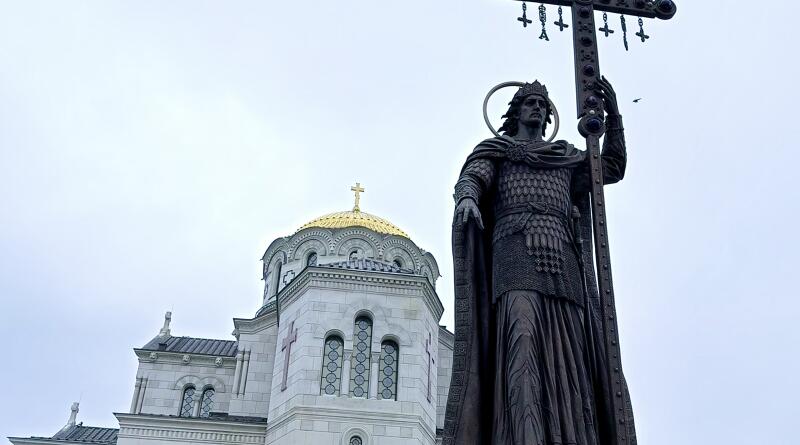 Фото Херсонес Таврический : Владимирский собор и Новый Византийский комплекс - вид 2