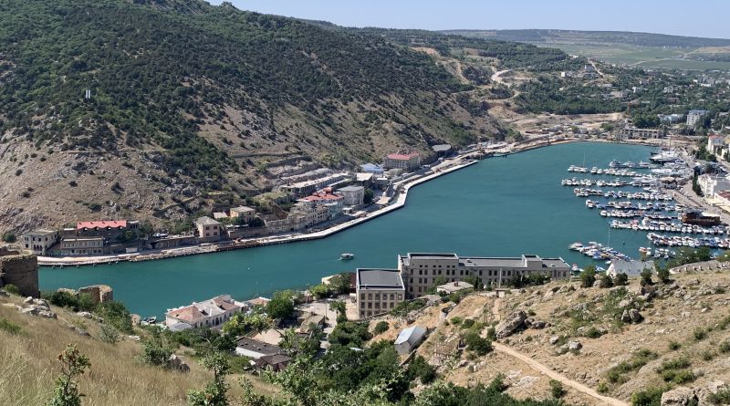 Фото Морская прогулка в Балаклаве с выходом в открытое море и купанием - вид 1